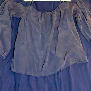 L cold shoulder Lilly Pulitzer navy top